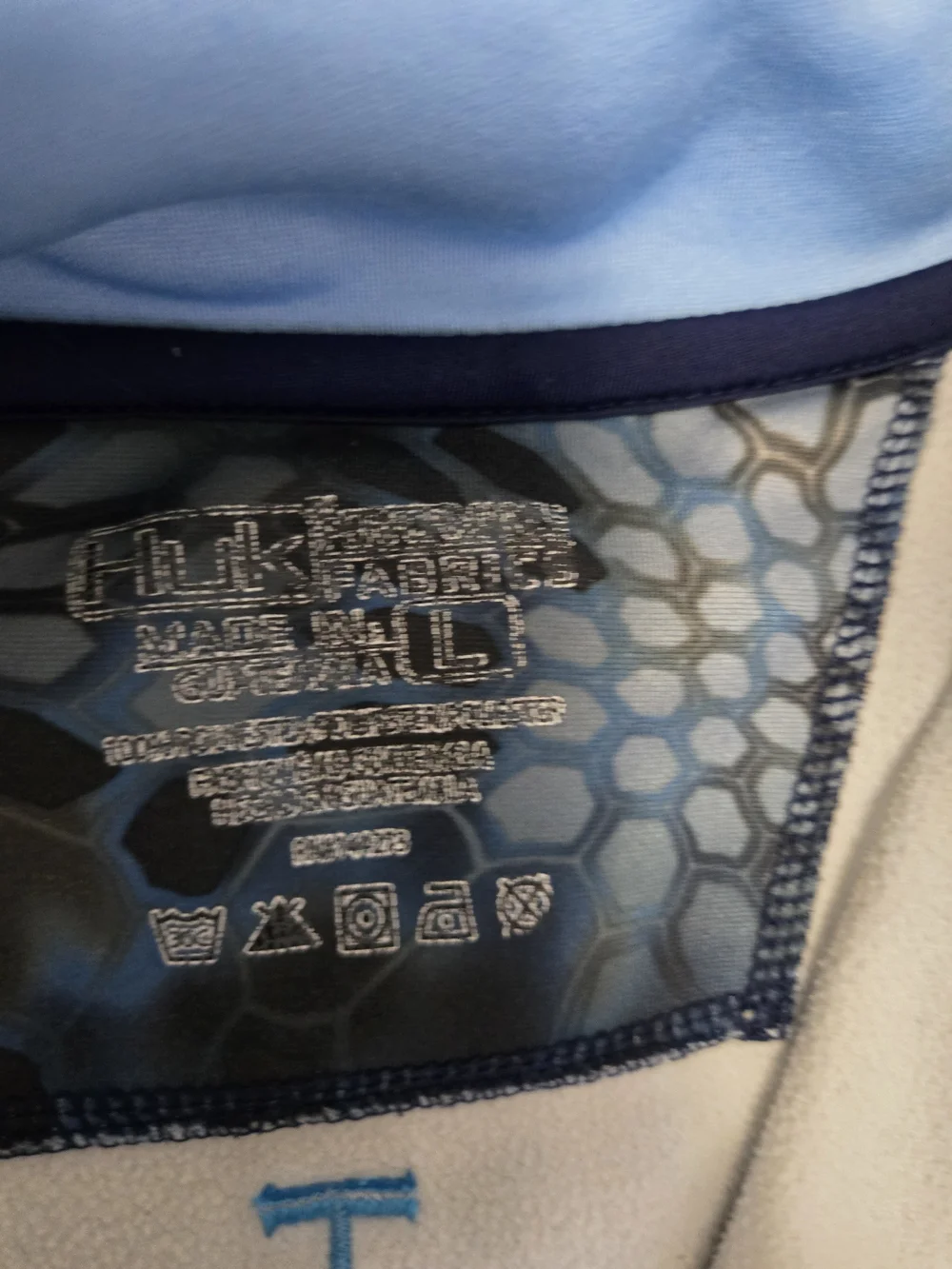 Huk Men’s Blue/Black Fishing Swim Top Size L #570